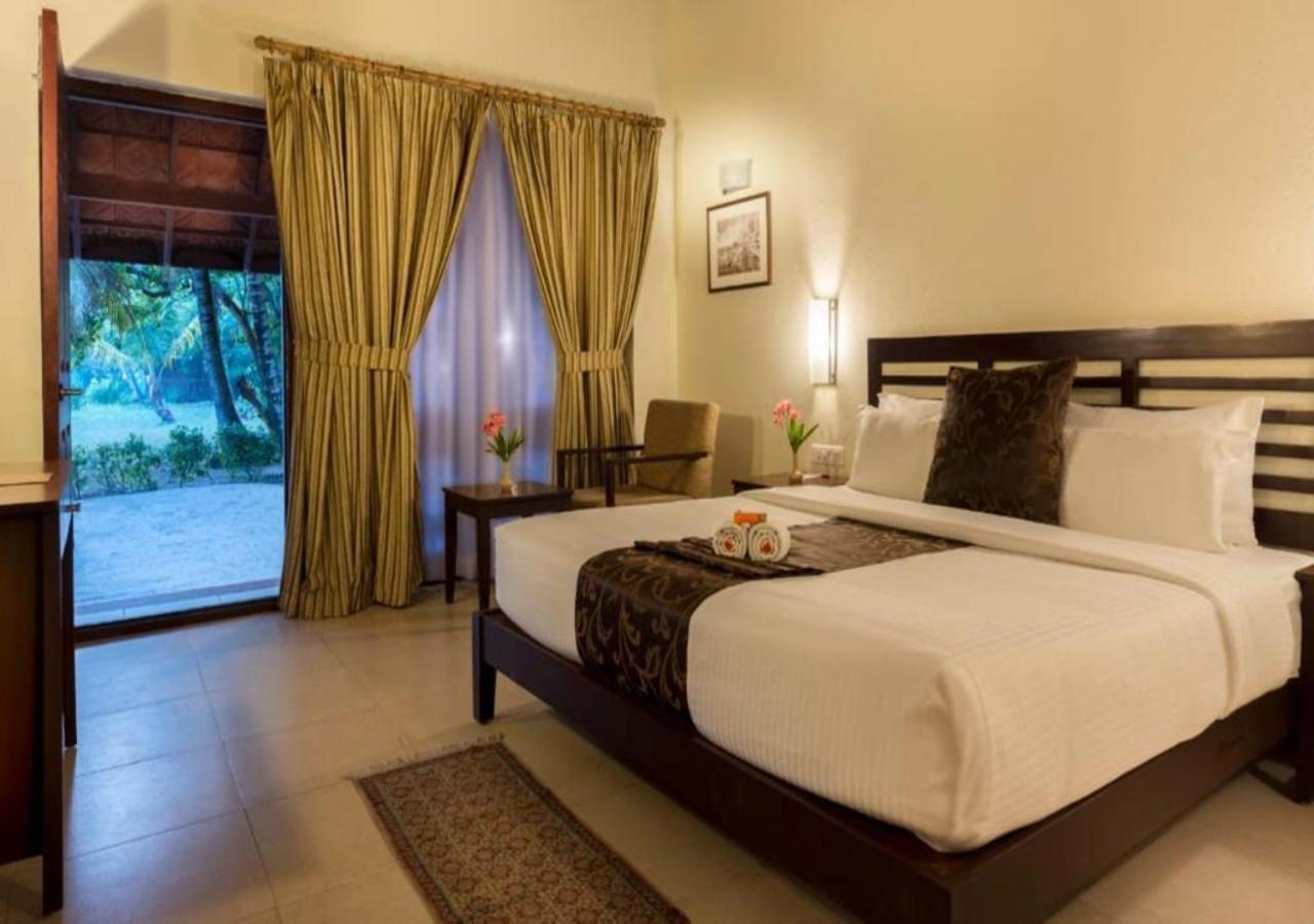 Abad Turtle Beach Mararikulam Extérieur photo