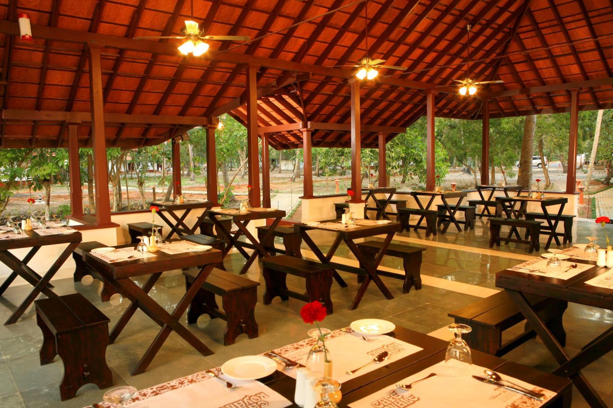 Abad Turtle Beach Mararikulam Extérieur photo
