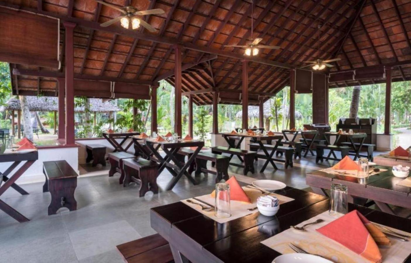 Abad Turtle Beach Mararikulam Extérieur photo