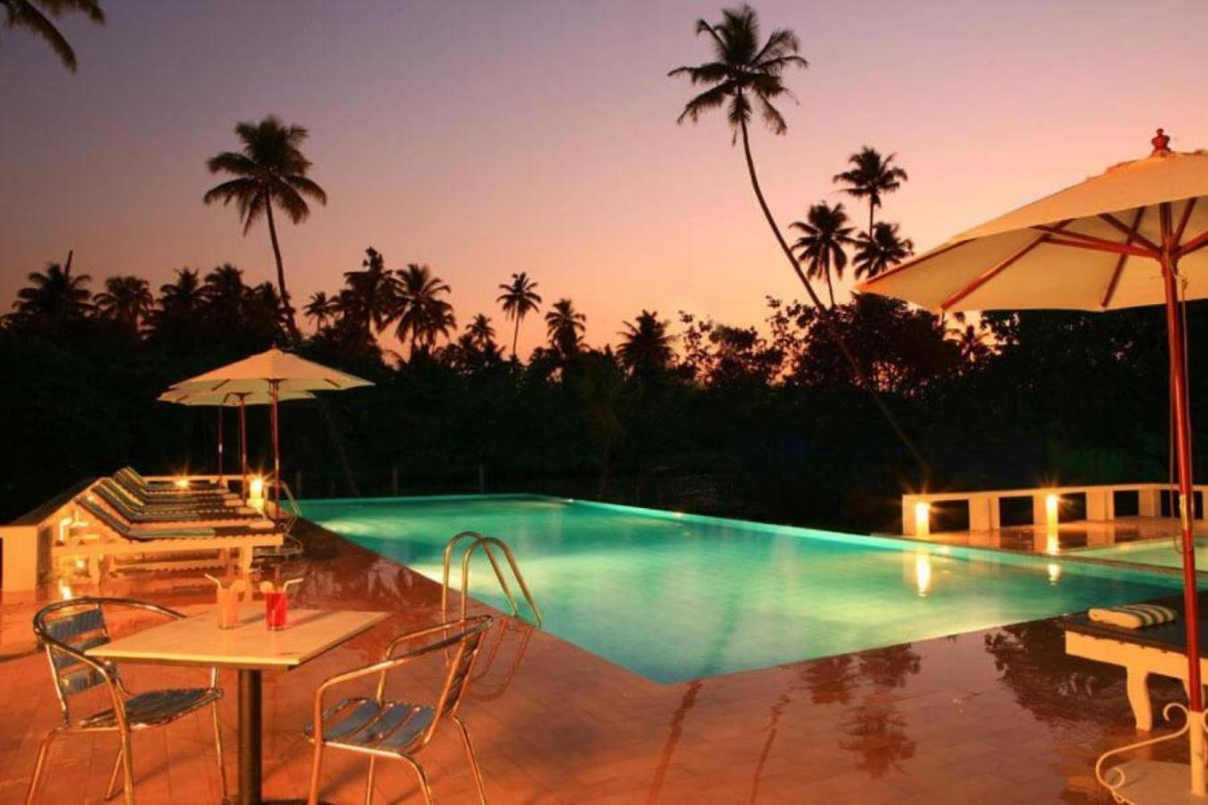 Abad Turtle Beach Mararikulam Extérieur photo