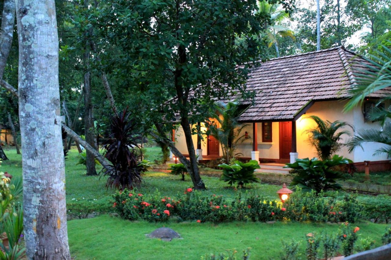 Abad Turtle Beach Mararikulam Extérieur photo
